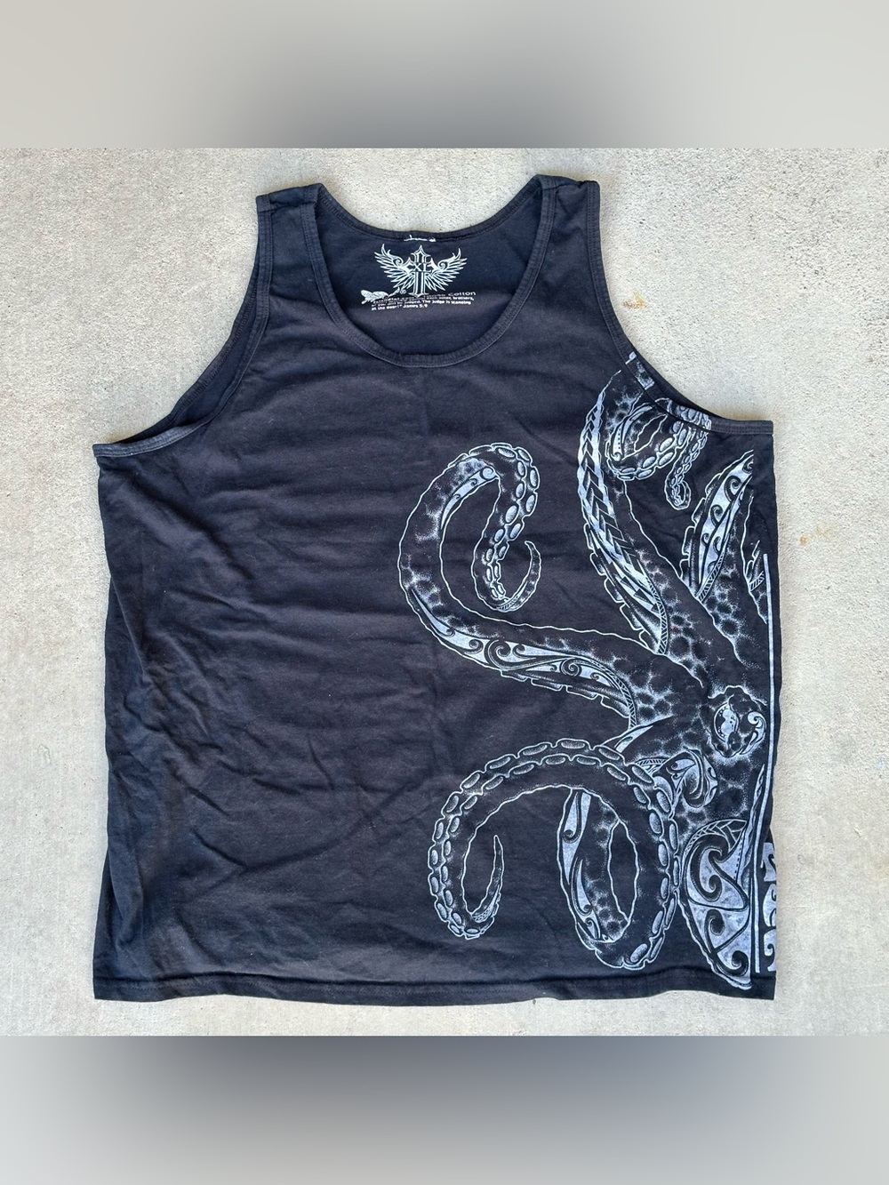 IslandTat Mens Black Octopus Y2K Graphic Scoop Neck 2000s Sleeveless Tank Top XL